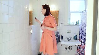 April masturbating in the toilet - WeAreHairy