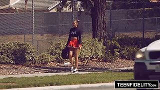 TEENFIDELITY Cute Cheerleader Liza Rowe Shakes Her Pom Poms