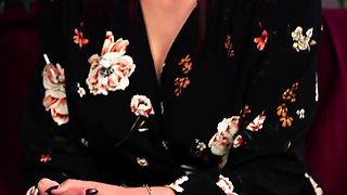 Real CFNM Brit doms suck cock in group