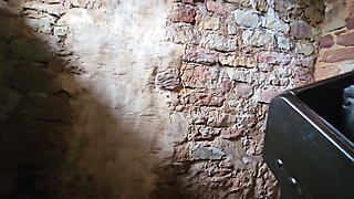 Erster Outdoorfick Des Jahres an Burgruine