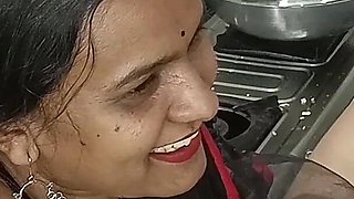 Desi Marathi Kavita Bhabhi Fuck with Brother in Law in Kitchen