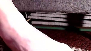 Close up Sexy MILF Feet in Ballet Flats