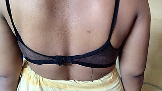 Desi Indian saira aunty Bathing, Indian women Bath, Housewife Bathing and Washing Her Tight Pussy with Soap