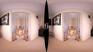 Blonde emo amateur solo masturbation