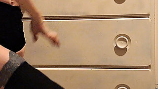 Twerking Lesson for Sissy Slave