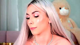 Blonde teen Sierras first erotic masturbation video