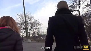 Hunt4k. a la pelirroja le gusta dar sexo por dinero frente a su novio