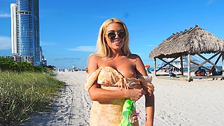Video of blonde hottie Vivianne undressing and masturbating outdoors