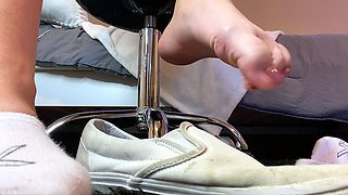 Amateur hottie solo masturbation