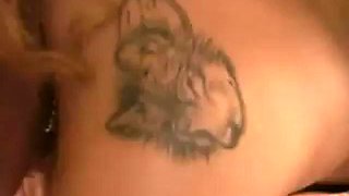 Two beautiful and hot naughty sisters moaning and cum giving the pussy and the cusinho very tasty for lo