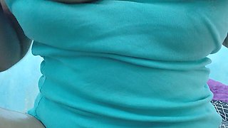 Poor Aunty Wants to Exchange Sperm