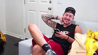 Behind The W- Squirt Queen Tiffany Watson And Comic Ryan Pownal - Katka Henesova