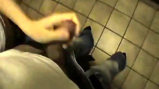 Amateur chick fucked in toilet