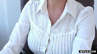 Chief girl plays pussy games- Kit Mercer