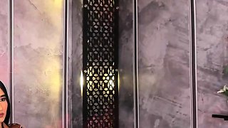 Close up MILF masturbation