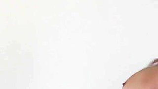 Mistress Dyanna Slap the Slave's Head!