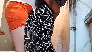 I Got Fucked Quickly by My Domme MILF Boss in the Shared Office Kitchen