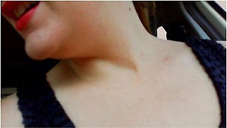 La Italian Stepmom Masturbates In The Car While Taking Her Stepson To School