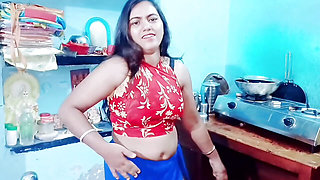 Delhi girl full fun in Her house with her boyfriend