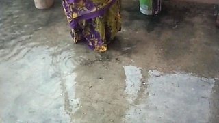Saree Hot