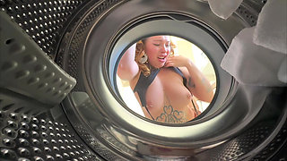 Destroying Her Pussy While She Was in the Washing Machine