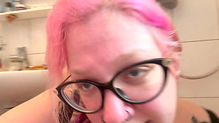 Hairy Pussy and Nice Piss Stream