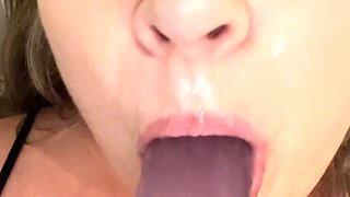 Masturbating loving babe solo toy plays with enthusiasm