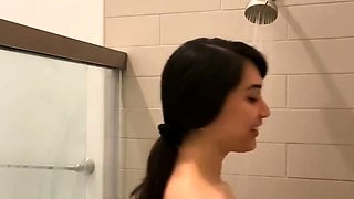 Awesome Big Boobs Blonde Masturbates In The Shower