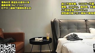 Amateur couple hidden cam