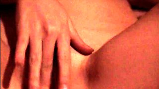 19yo stepsister masturbates in front of my eyes