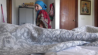 Naughty Turkish Hotel Maid Has Her First Big Black Cock Experience