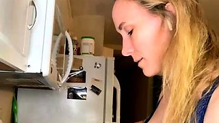 Webcam milf with breast milk live hardcore masturbate