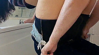 Maid bathroom cum on feet.mp4