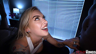 Busty Cubbi Enjoys the Massage