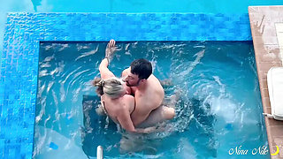 Milf Nina Nite Hot Tub Blowjob & Underwater Sex Creampie