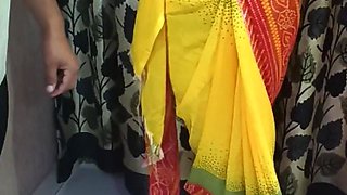 Bhabhi Called the Neighbour to Fix the Shower and Got Fucked with Him