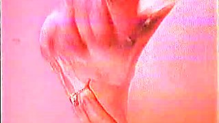 Amateur Close Up Squirting Masturbation