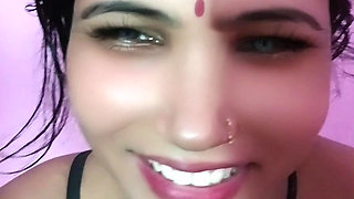 Sexy Bhabhi's Pussy Licked