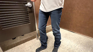 Mall Private Locker Room Cumshot Blowjob Flashing