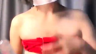 Sexy asian toys her pussy and ass on webcam