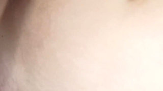 Milf allowed her wet pussy to be fucked missionary