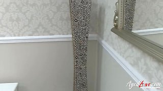 AGEDLOVE Lacey heals big dick with her mouth