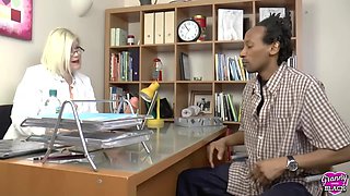 Dr. Lacey Proves Why Age Doesn't Matter - Grannylovesblack