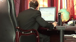 Secretary Fuck For High Heels Babe