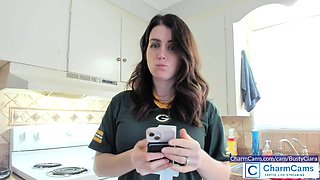 BustyCiara Sex chatroom at CharmCams