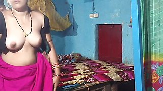 Beautiful Bengali village housewife fucking and saree and black blouse remove boob sucking