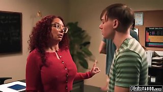 Kiki Daire And Big T - Teacher Is Cornered And Now Has To Fuck