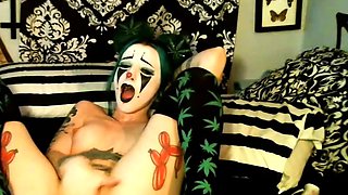 Webcam Teen masturbates and pretends you came in her mouth