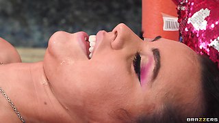 All Dolled Up: Try Me! Edition With Jessie Rogers, Alex Jones - Brazzers