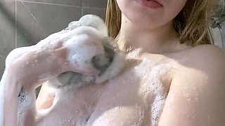 Ebony girl showers her big ass amp masturbating